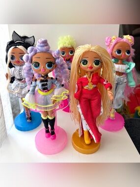 LOL SURPRISE 5 pc. O.M.G. Fashion Dolls Bundle with Accessories Set